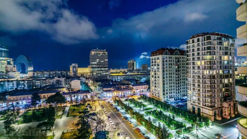 Kirayə verilir 4 otaqlı Mənzil Yeni tikili 140 m² 28 May m. - şəkil 2