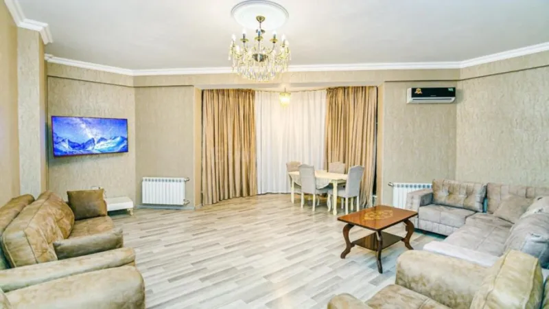 Kirayə verilir 4 otaqlı Mənzil Yeni tikili 140 m² 28 May m. - şəkil 5