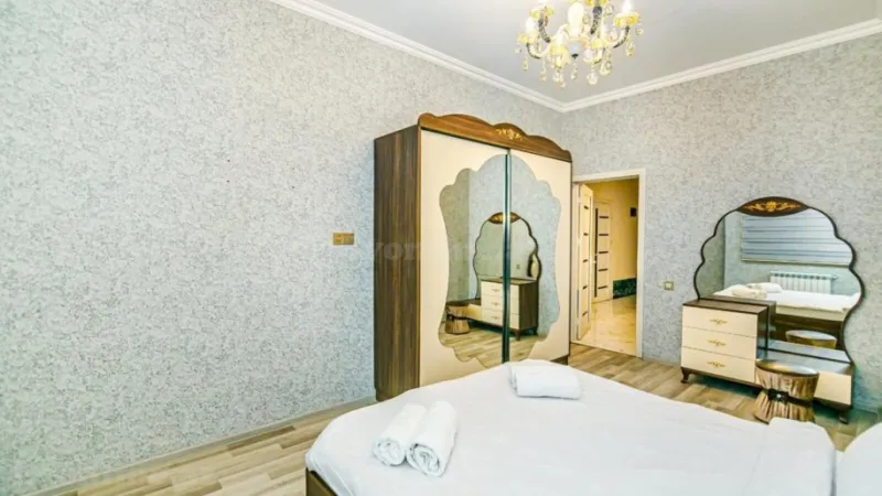 Kirayə verilir 4 otaqlı Mənzil Yeni tikili 140 m² 28 May m. - şəkil 14