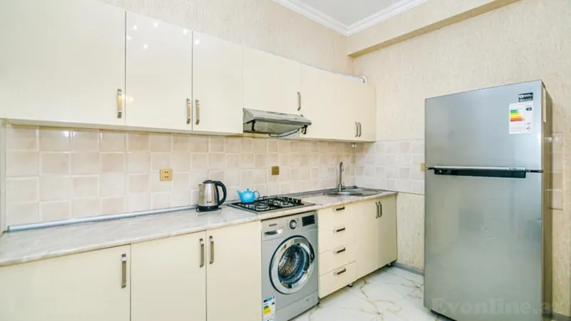 Kirayə verilir 4 otaqlı Mənzil Yeni tikili 140 m² 28 May m. - şəkil 18