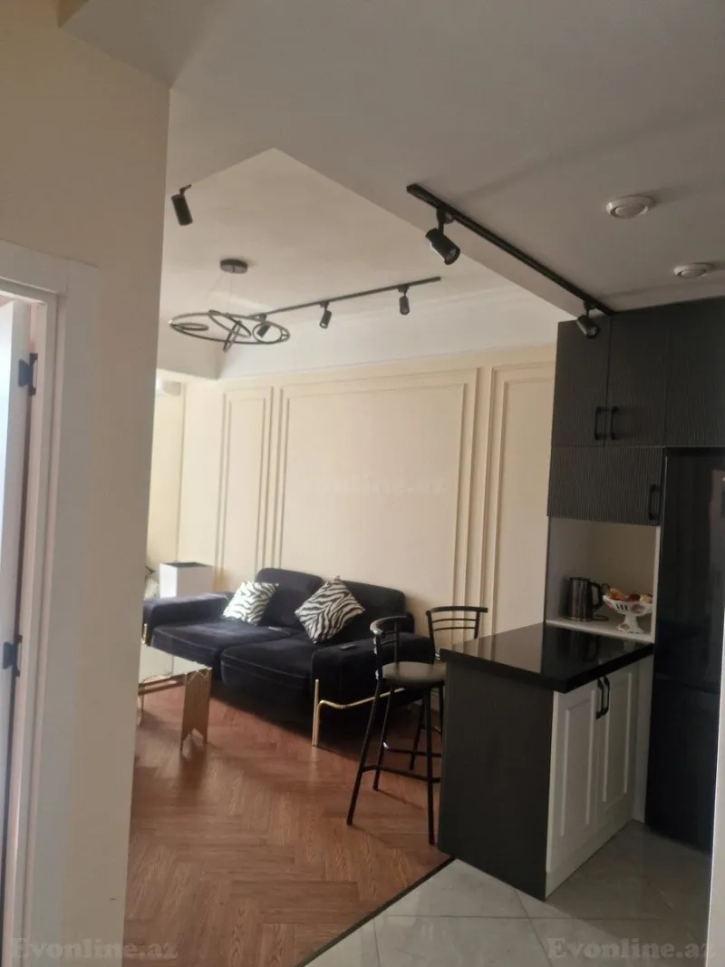 Kirayə verilir 3 otaqlı Mənzil Yeni tikili 100 m² Gənclik m. - şəkil 2