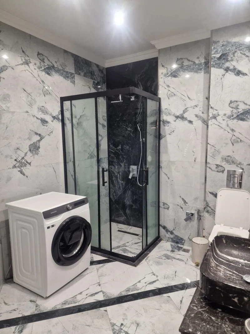 Kirayə verilir 3 otaqlı Mənzil Yeni tikili 100 m² Gənclik m. - şəkil 8