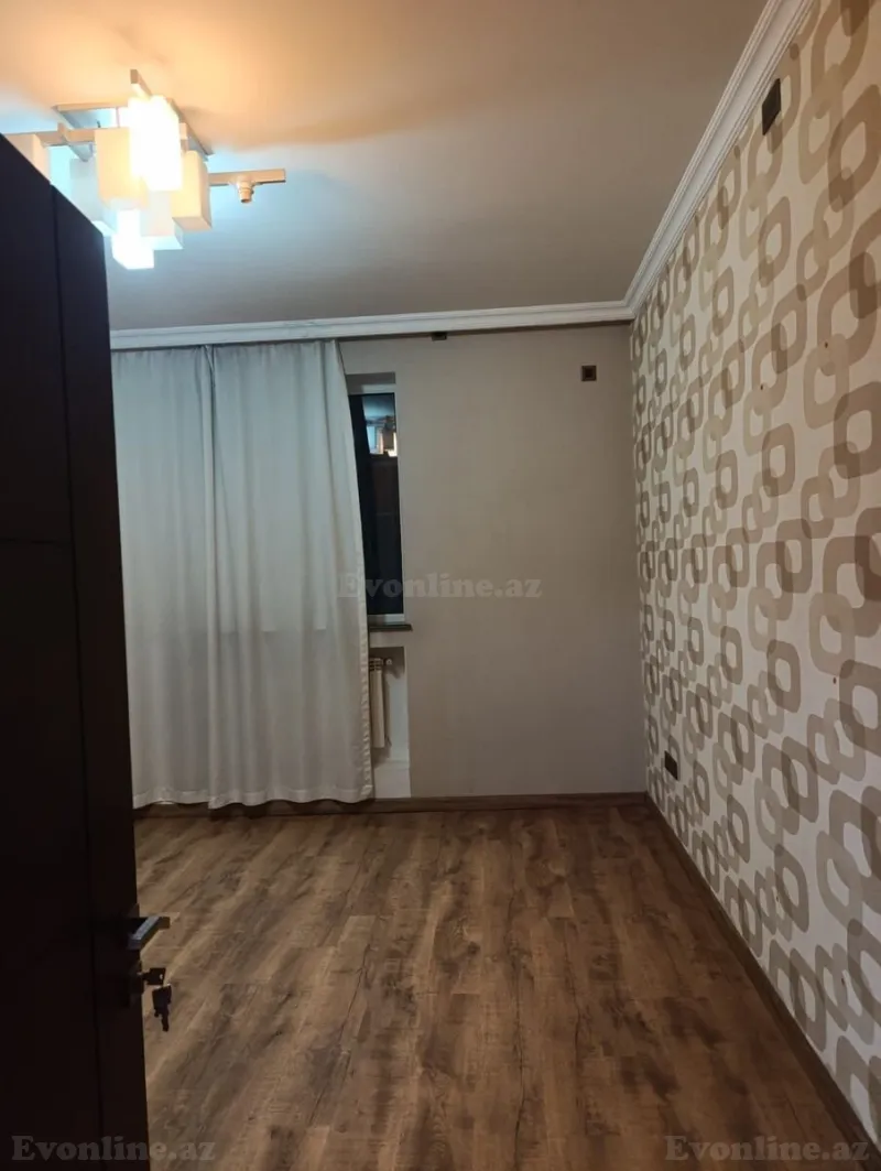 Satılır 3 otaqlı Mənzil Köhnə tikili 80 m² Sabunçu r.