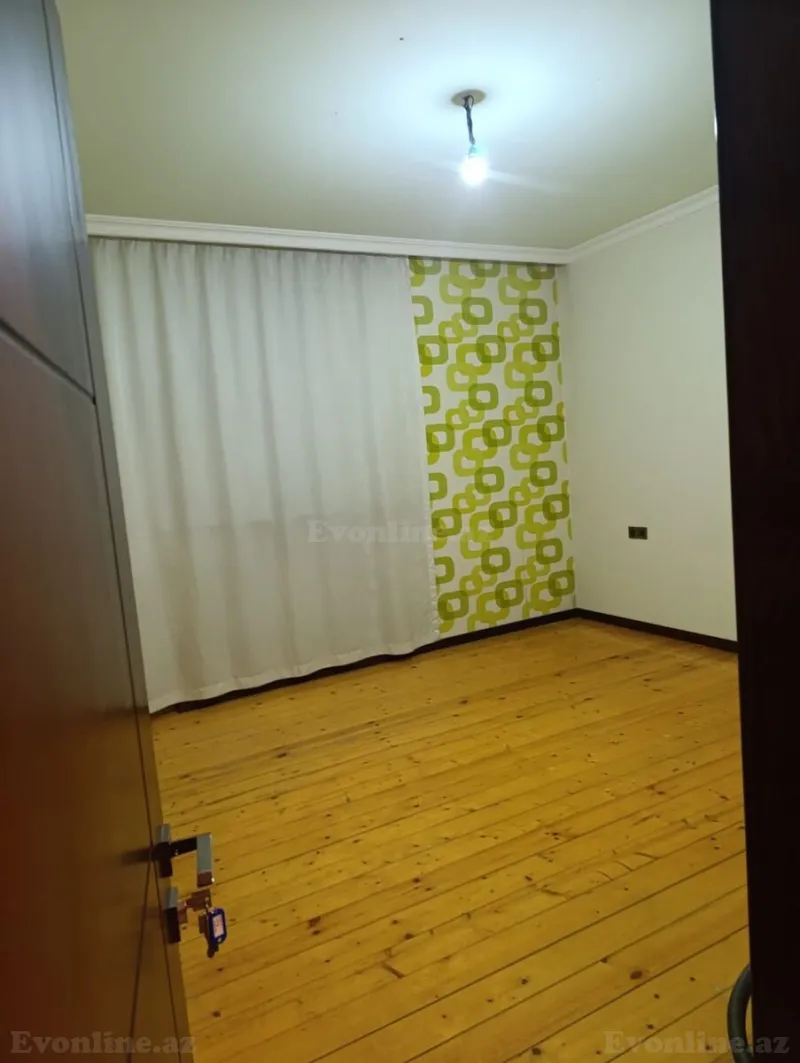 Satılır 3 otaqlı Mənzil Köhnə tikili 80 m² Sabunçu r. - şəkil 2