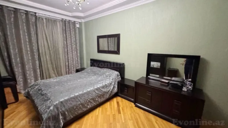 Satılır 4 otaqlı Mənzil Yeni tikili 156 m² Nizami r. - şəkil 5