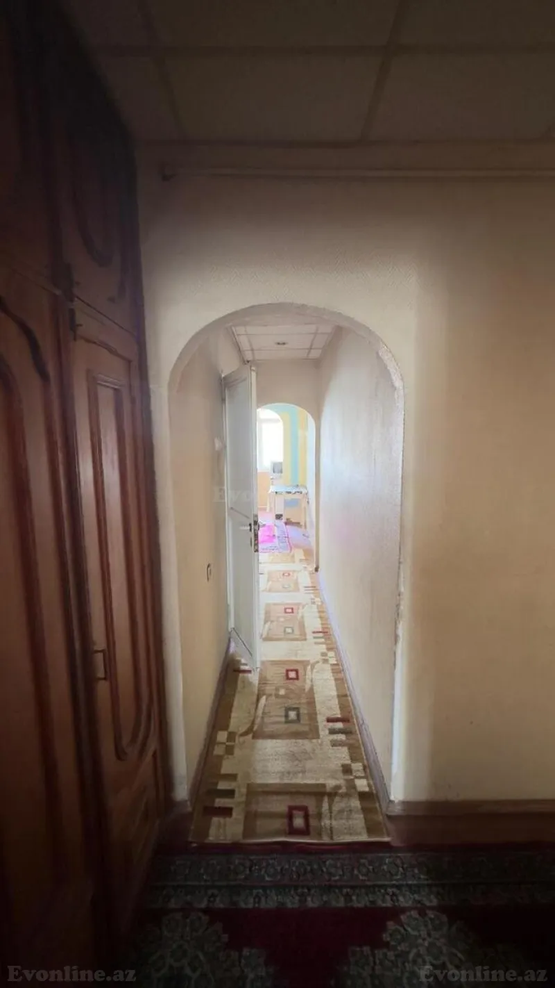 Kirayə verilir 3 otaqlı Mənzil Köhnə tikili 75 m² Neftçilər m. - şəkil 6