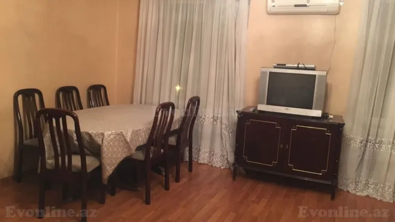 Satılır 2 otaqlı Mənzil Köhnə tikili 55 m² Elmlər Akademiyası m.