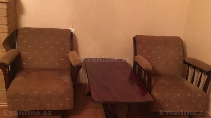 Satılır 2 otaqlı Mənzil Köhnə tikili 55 m² Elmlər Akademiyası m. - şəkil 2