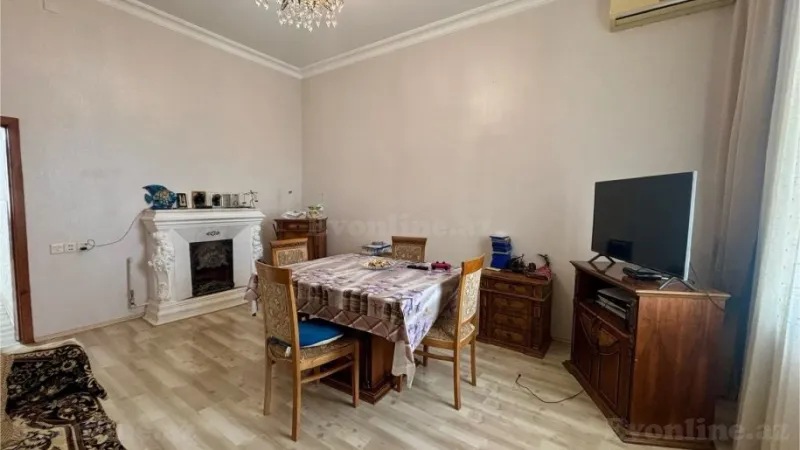 Satılır 2 otaqlı Mənzil Köhnə tikili 60 m² Nəsimi r.
