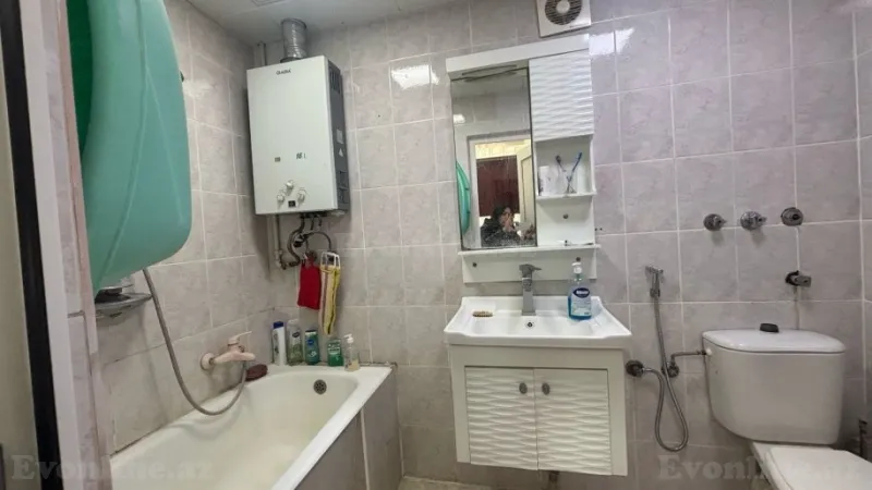 Satılır 2 otaqlı Mənzil Köhnə tikili 60 m² Nəsimi r. - şəkil 6