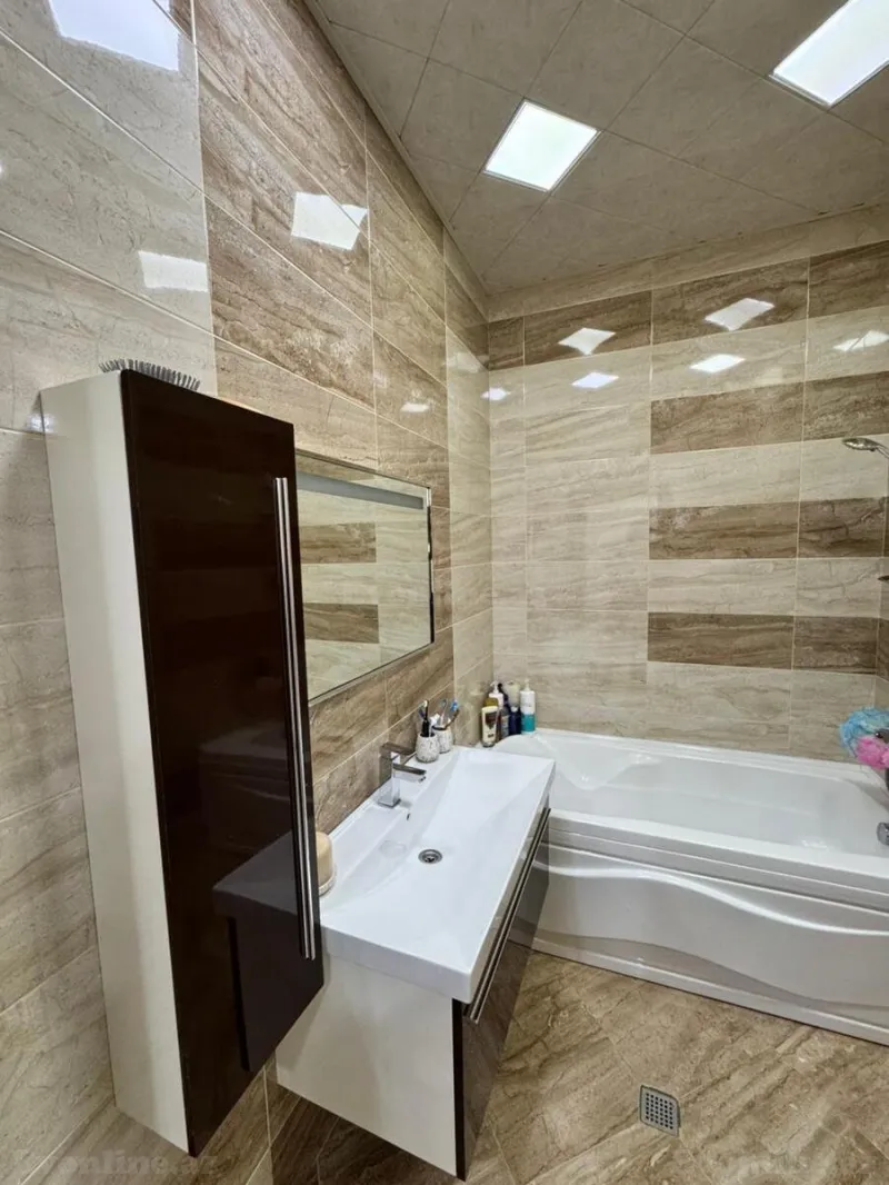 Satılır 3 otaqlı Mənzil Yeni tikili 108 m² Qara Qarayev m. - şəkil 13