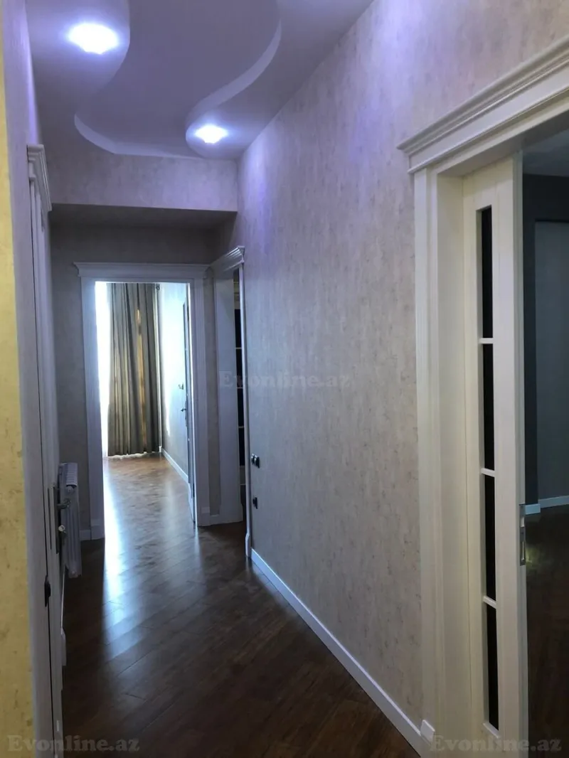 Kirayə verilir 3 otaqlı Mənzil Yeni tikili 90 m² İnşaatçılar m. - şəkil 18