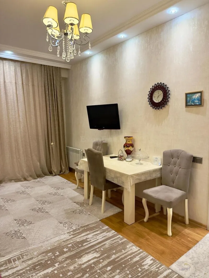 Satılır 1 otaqlı Mənzil Yeni tikili 45 m² 8-ci mikrorayon - şəkil 6