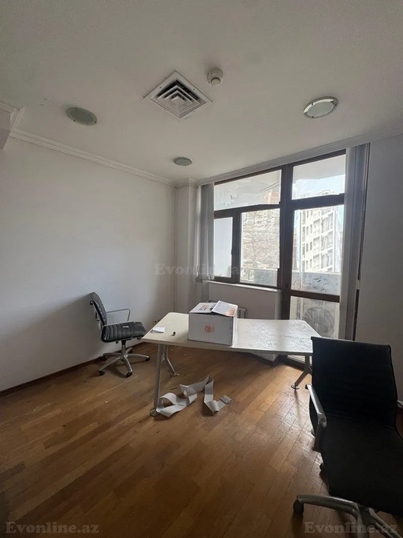 Satılır Obyekt 670 m² 28 May m. - şəkil 21