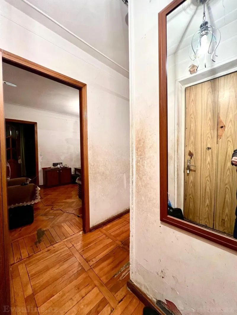 Satılır 3 otaqlı Mənzil Köhnə tikili 82 m² Gənclik m. - şəkil 6