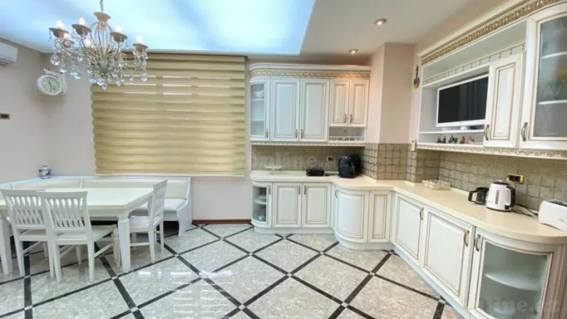 Kirayə verilir 3 otaqlı Mənzil Yeni tikili 161 m² Xətai m. - şəkil 8