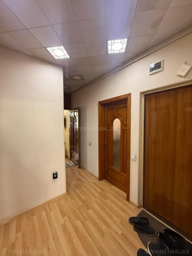 Satılır 2 otaqlı Mənzil Köhnə tikili 60 m² Massiv D - şəkil 8
