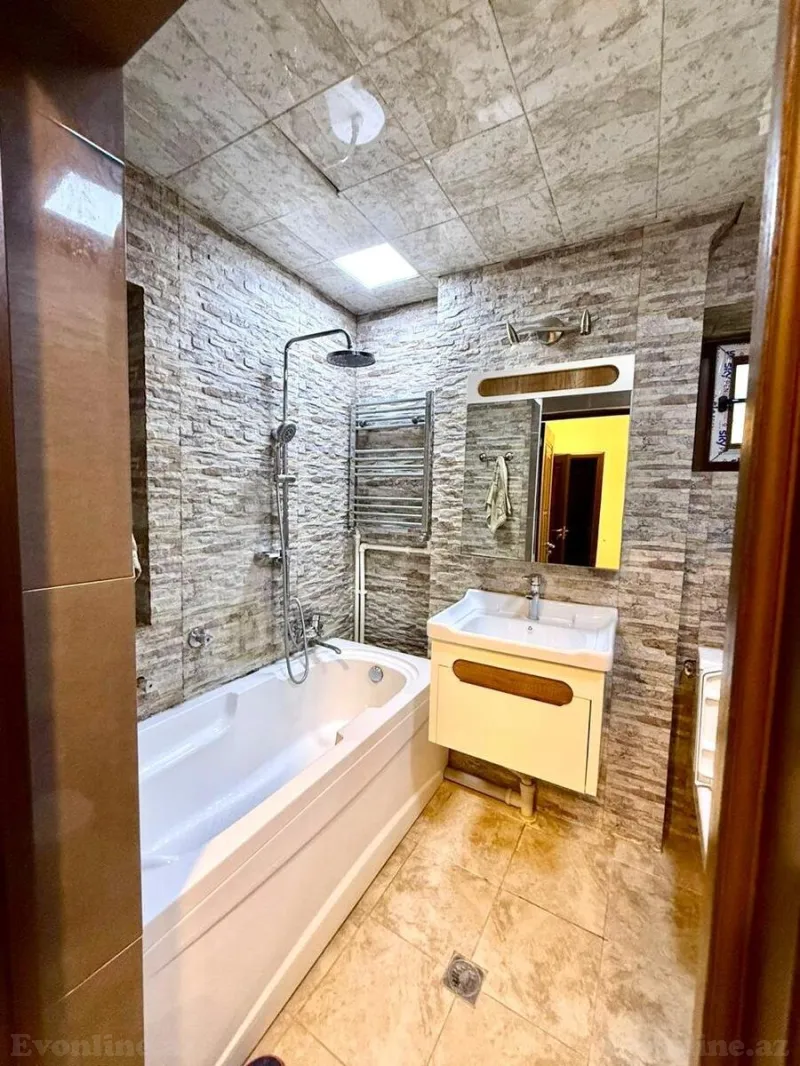 Satılır 3 otaqlı Mənzil Köhnə tikili 90 m² Gənclik m. - şəkil 8