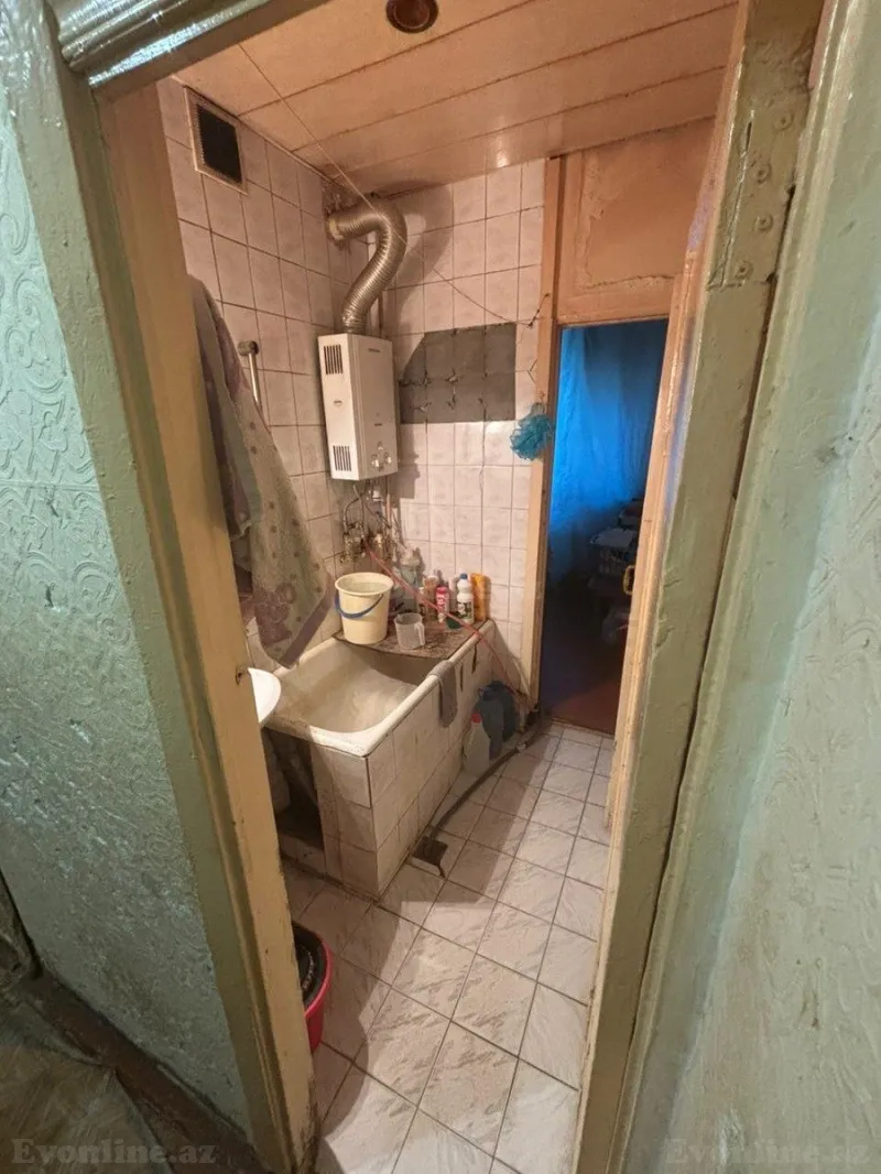 Satılır 2 otaqlı Mənzil Köhnə tikili 40 m² 4-cü mikrorayon - şəkil 10