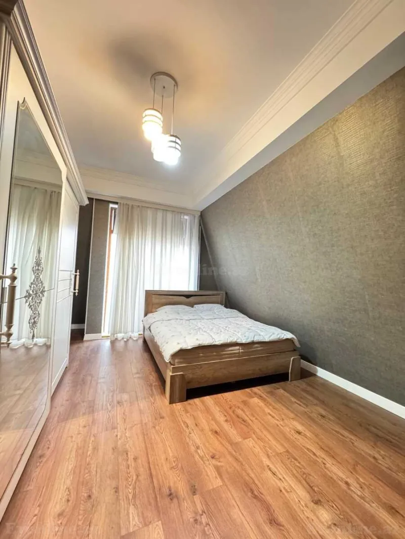 Kirayə verilir 4 otaqlı Mənzil Yeni tikili 144 m² Xətai r. - şəkil 11