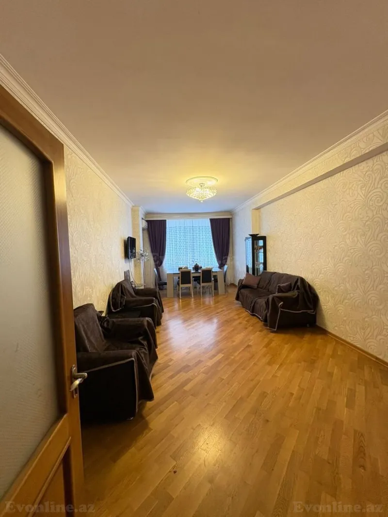 Satılır 3 otaqlı Mənzil Yeni tikili 126 m² 8-ci mikrorayon