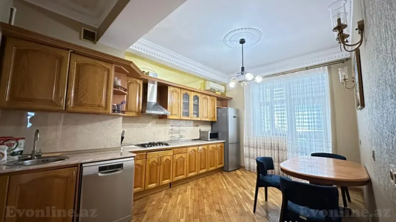 Satılır 4 otaqlı Mənzil Yeni tikili 175 m² Nəriman Nərimanov m. - şəkil 4