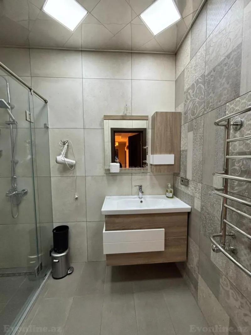 Kirayə verilir 3 otaqlı Mənzil Yeni tikili 170 m² Xətai r. - şəkil 21