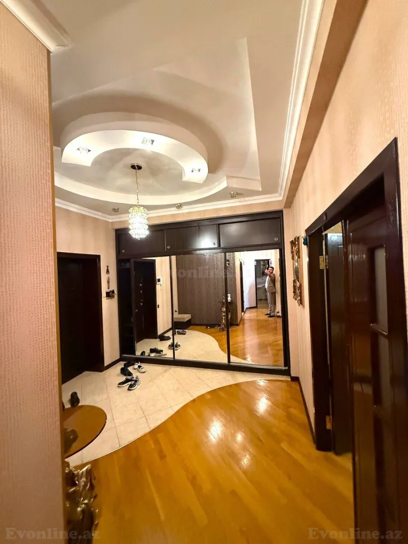 Satılır 3 otaqlı Mənzil Yeni tikili 130 m² Nəriman Nərimanov m. - şəkil 13