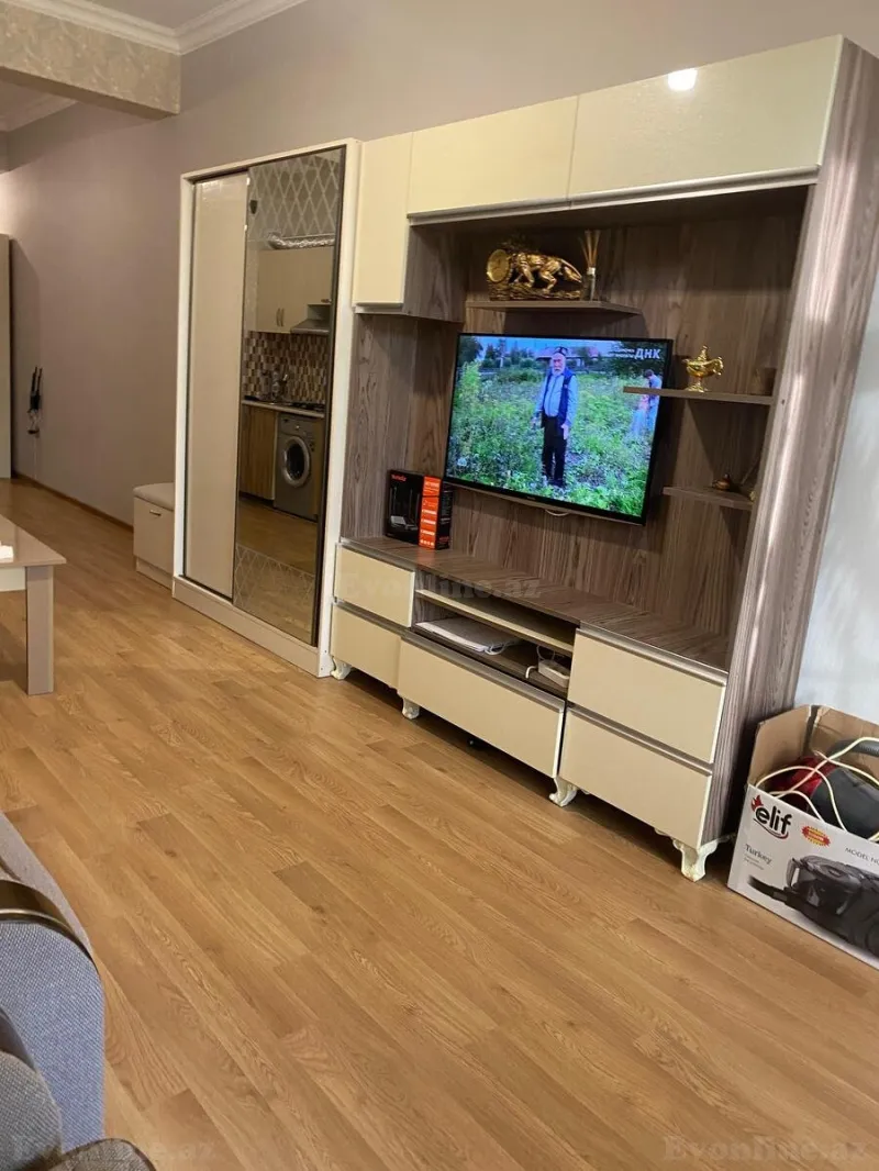 Kirayə verilir 1 otaqlı Mənzil Yeni tikili 40 m² 28 May m.