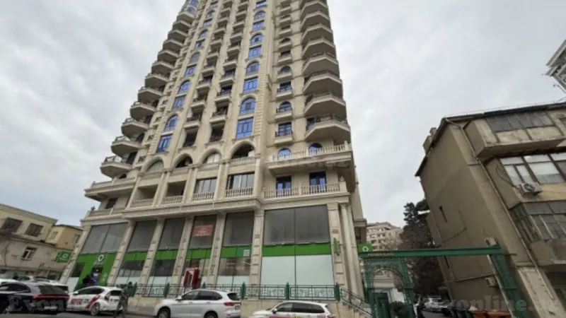 Satılır 4 otaqlı Mənzil Yeni tikili 265 m² 28 May m.