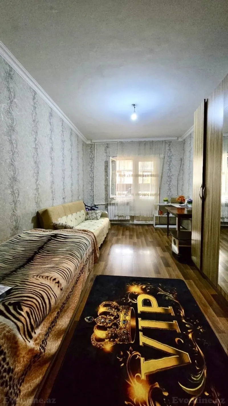 Satılır 2 otaqlı Mənzil Köhnə tikili 48 m² Yeni Yasamal