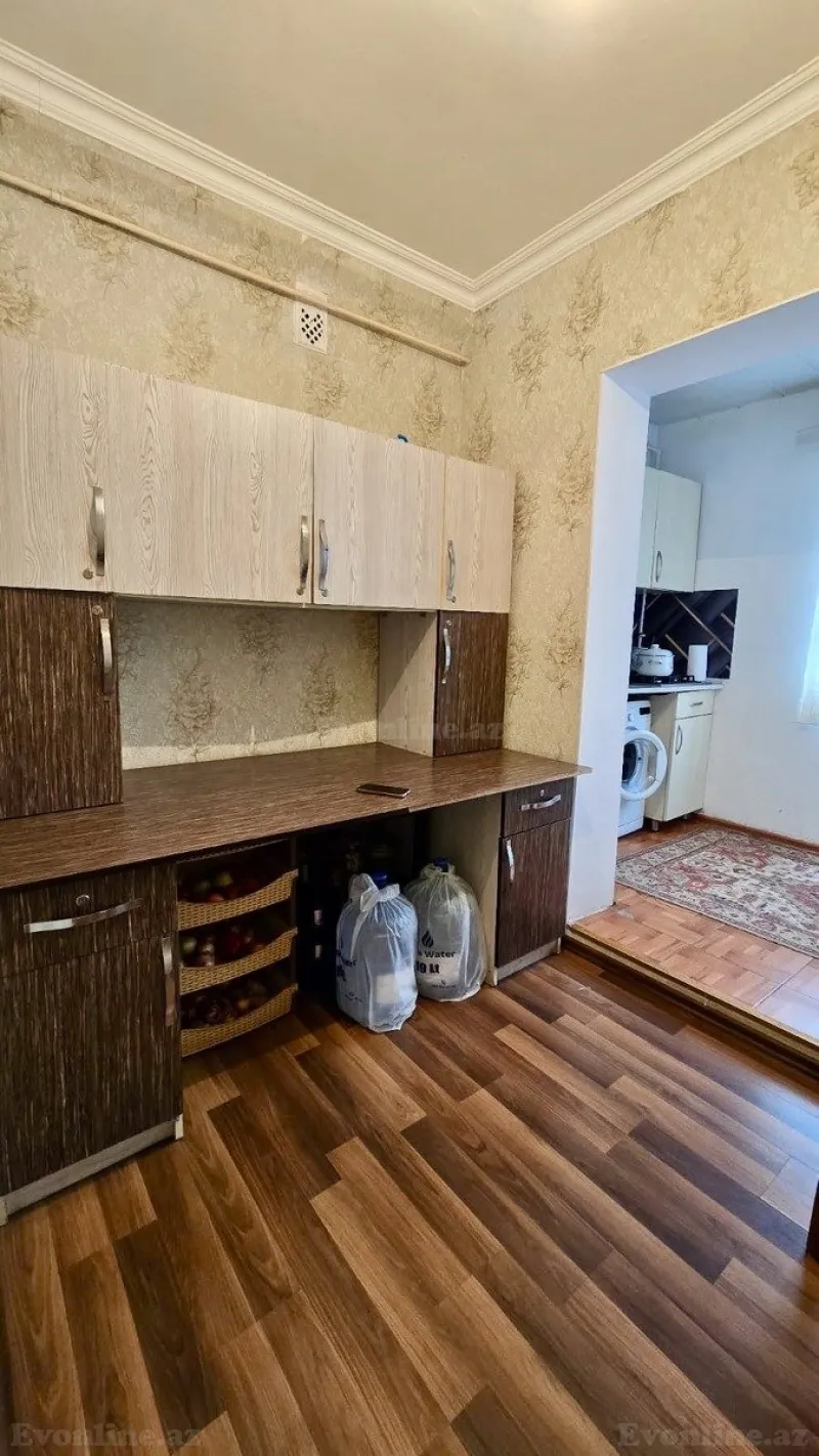 Satılır 2 otaqlı Mənzil Köhnə tikili 48 m² Yeni Yasamal - şəkil 2