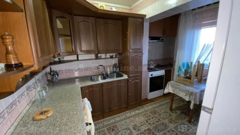 Satılır 4 otaqlı Mənzil Köhnə tikili 100 m² Xətai r. - şəkil 6