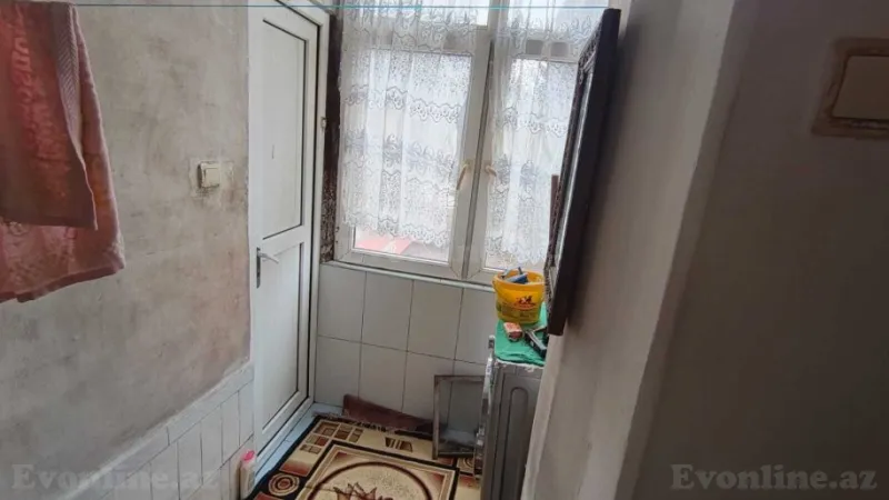 Satılır 2 otaqlı Mənzil Köhnə tikili 40 m² Xalqlar Dostluğu m. - şəkil 3