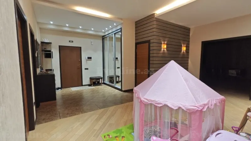 Satılır 4 otaqlı Mənzil Yeni tikili 200.5 m² 28 May m. - şəkil 4