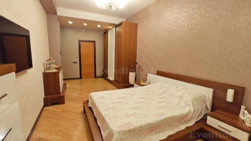 Satılır 4 otaqlı Mənzil Yeni tikili 200.5 m² 28 May m. - şəkil 7