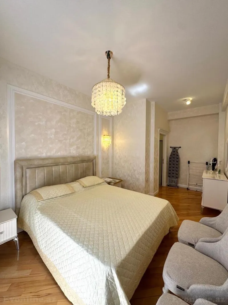 Satılır 2 otaqlı Mənzil Yeni tikili 72 m² Qara Qarayev m.