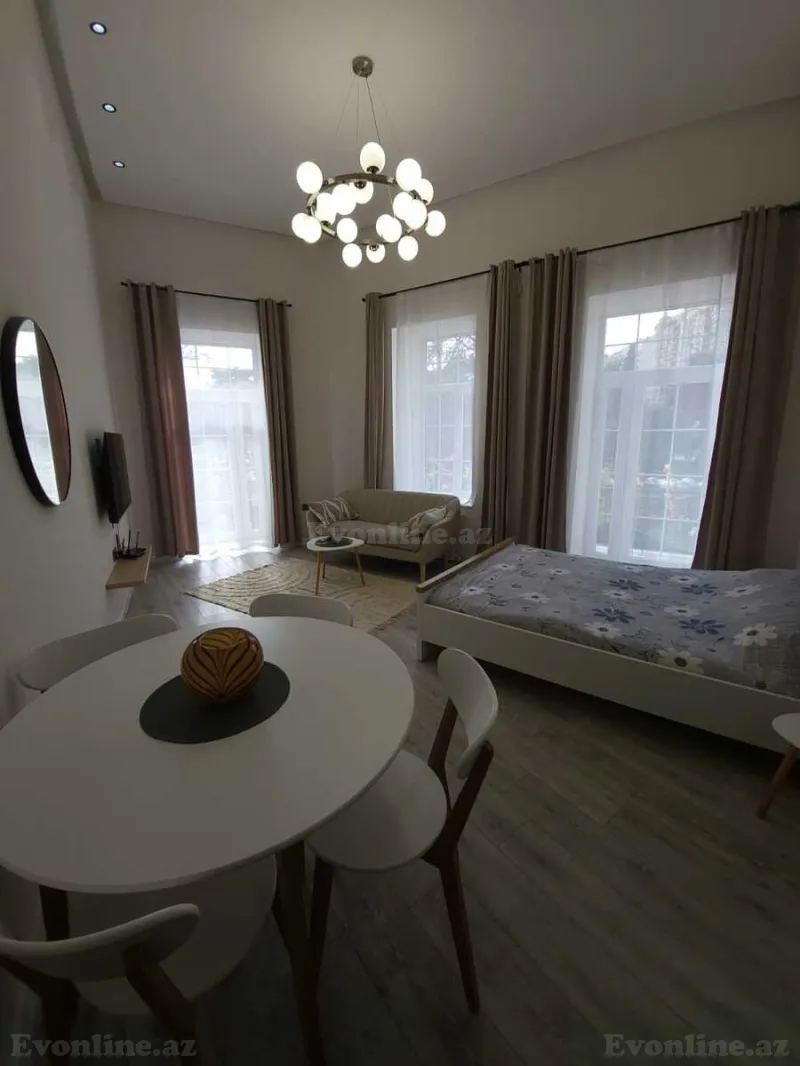 Kirayə verilir 1 otaqlı Mənzil Köhnə tikili 40 m² Sahil m. - şəkil 12