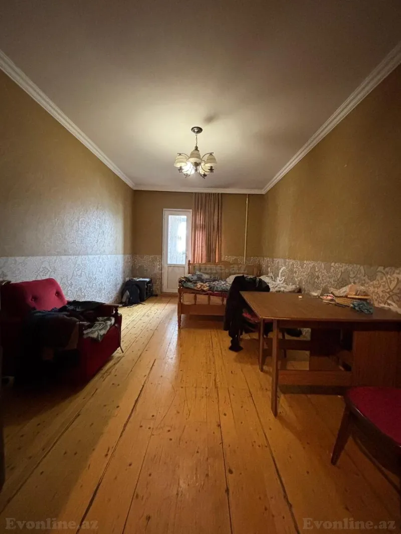 Satılır 2 otaqlı Mənzil Köhnə tikili 50 m² Yeni Yasamal