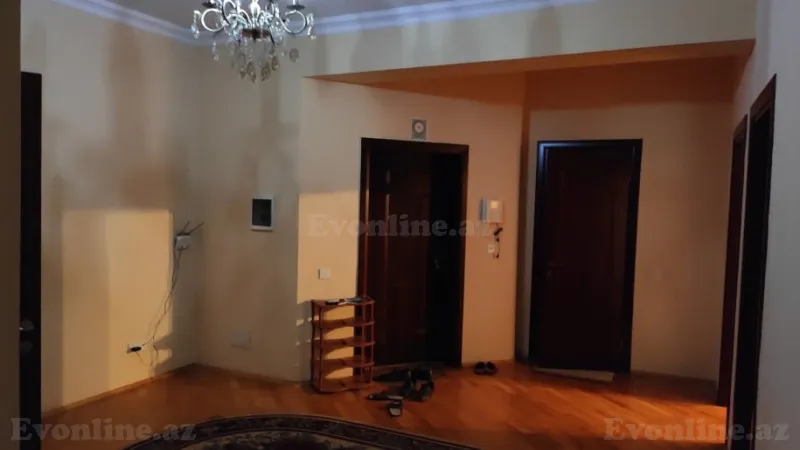 Kirayə verilir 3 otaqlı Mənzil Yeni tikili 156 m² Xətai m. - şəkil 6