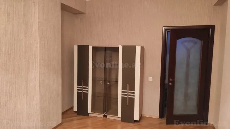 Kirayə verilir 3 otaqlı Mənzil Yeni tikili 156 m² Xətai m. - şəkil 9