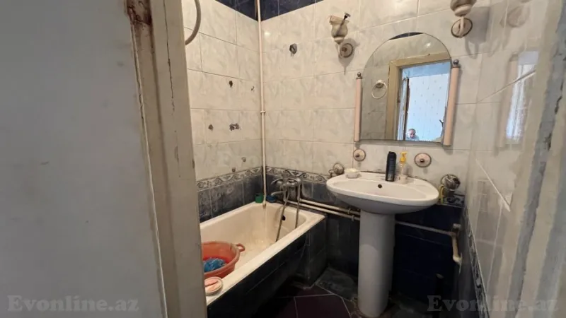 Satılır 3 otaqlı Mənzil Köhnə tikili 60 m² Xalqlar Dostluğu m. - şəkil 6