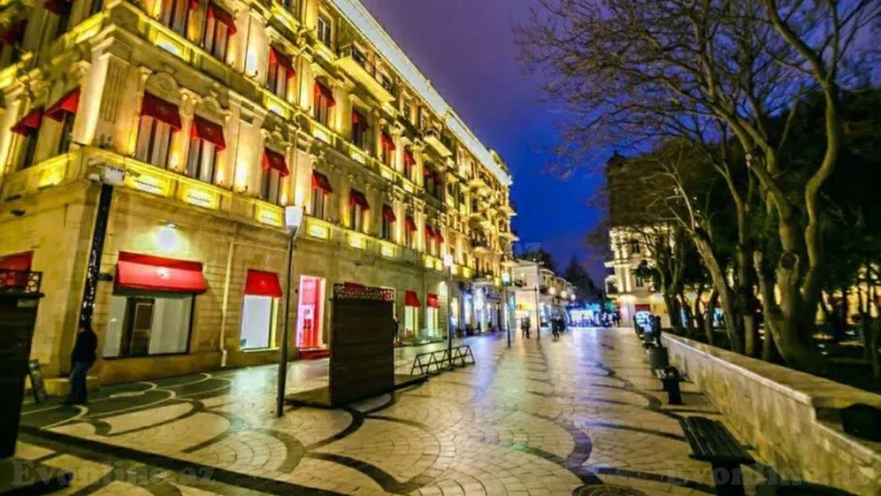 Kirayə verilir 3 otaqlı Mənzil Köhnə tikili 102 m² Sahil m.