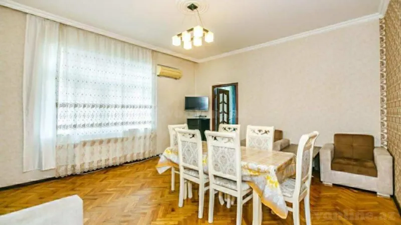 Kirayə verilir 3 otaqlı Mənzil Köhnə tikili 102 m² Sahil m. - şəkil 2