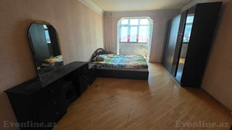 Satılır 3 otaqlı Mənzil Köhnə tikili 70 m² Yasamal - şəkil 4