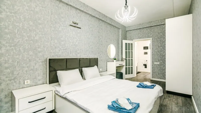 Kirayə verilir 2 otaqlı Mənzil Yeni tikili 75 m² Xətai m. - şəkil 17