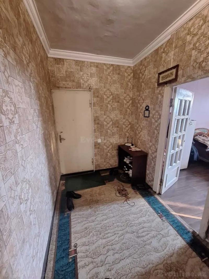 Kirayə verilir 3 otaqlı Mənzil Köhnə tikili 85 m² 8-ci mikrorayon