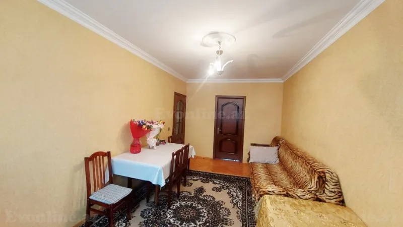 Satılır 3 otaqlı Mənzil Köhnə tikili 72 m² Sumqayıt