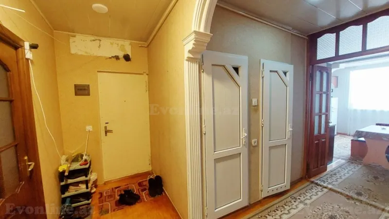 Satılır 3 otaqlı Mənzil Köhnə tikili 72 m² Sumqayıt - şəkil 13