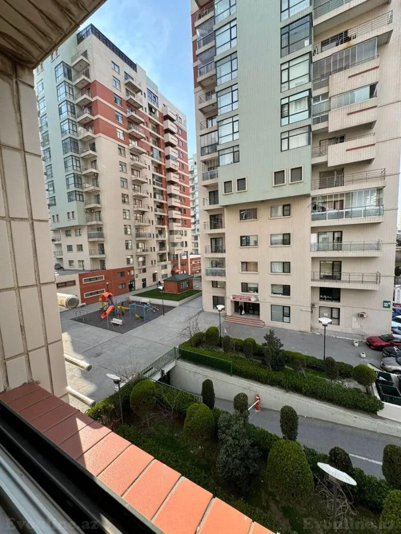 Satılır 3 otaqlı Mənzil Yeni tikili 162 m² Yasamal